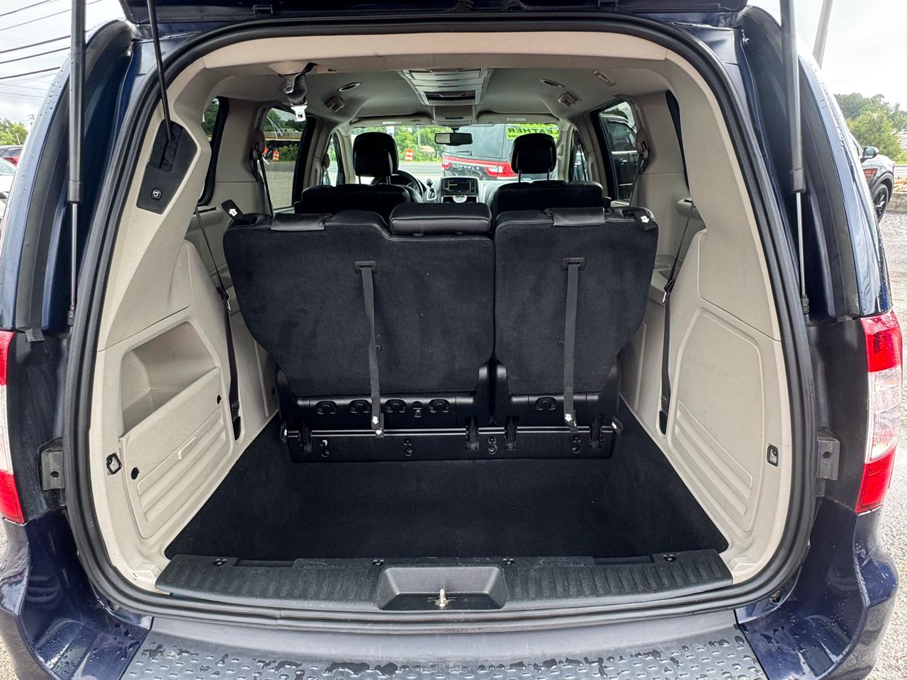 Chrysler Town & Country 4dr Wgn Touring-L 2016