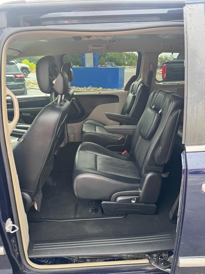 Chrysler Town & Country 4dr Wgn Touring-L 2016