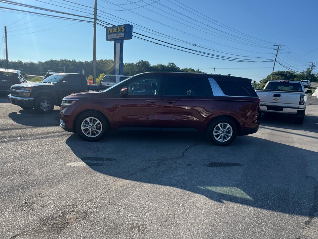 Kia Carnival LX FWD w/Seat Pkg 2024
