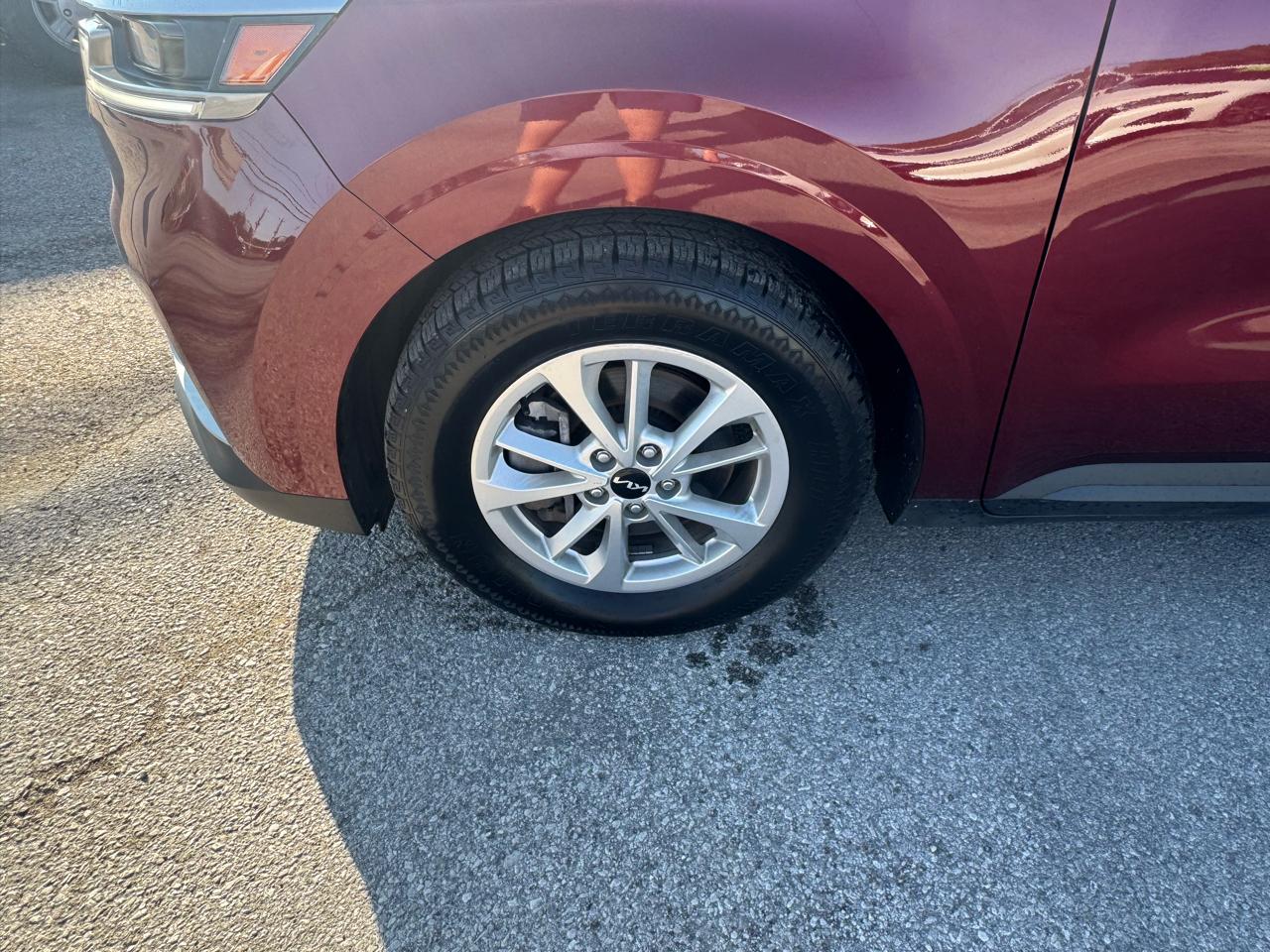 Kia Carnival LX FWD w/Seat Pkg 2024