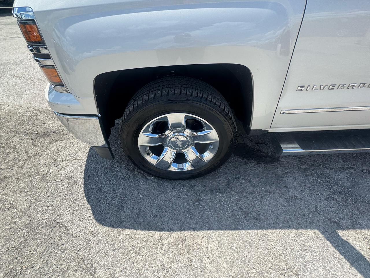 Chevrolet Silverado 1500 4WD Crew Cab 143.5" LTZ w/2LZ 2015
