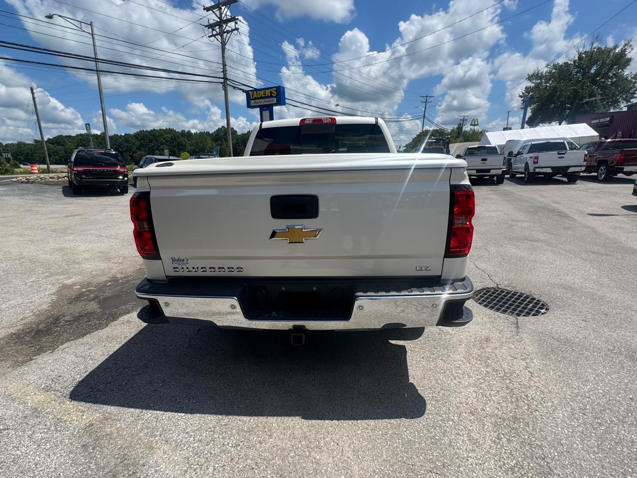 Chevrolet Silverado 1500 4WD Crew Cab 143.5" LTZ w/2LZ 2015