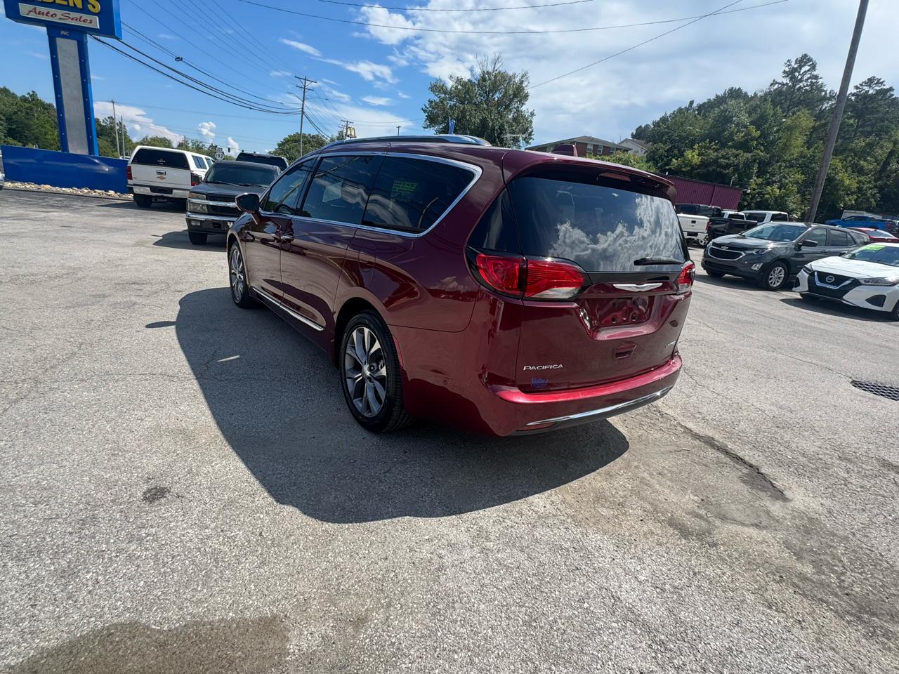 Chrysler Pacifica Limited FWD 2020