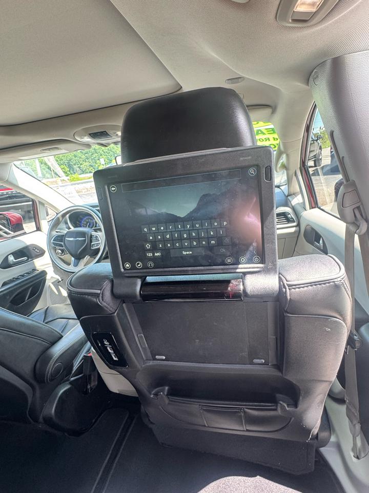 Chrysler Pacifica Limited FWD 2020
