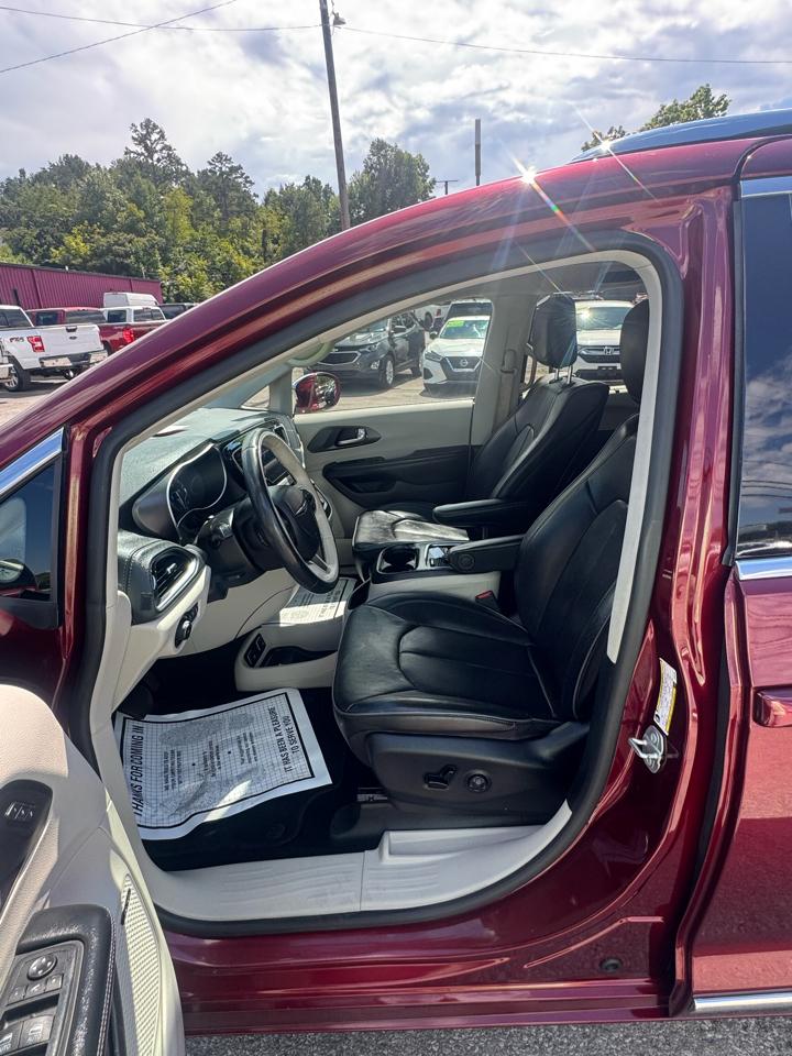 Chrysler Pacifica Limited FWD 2020