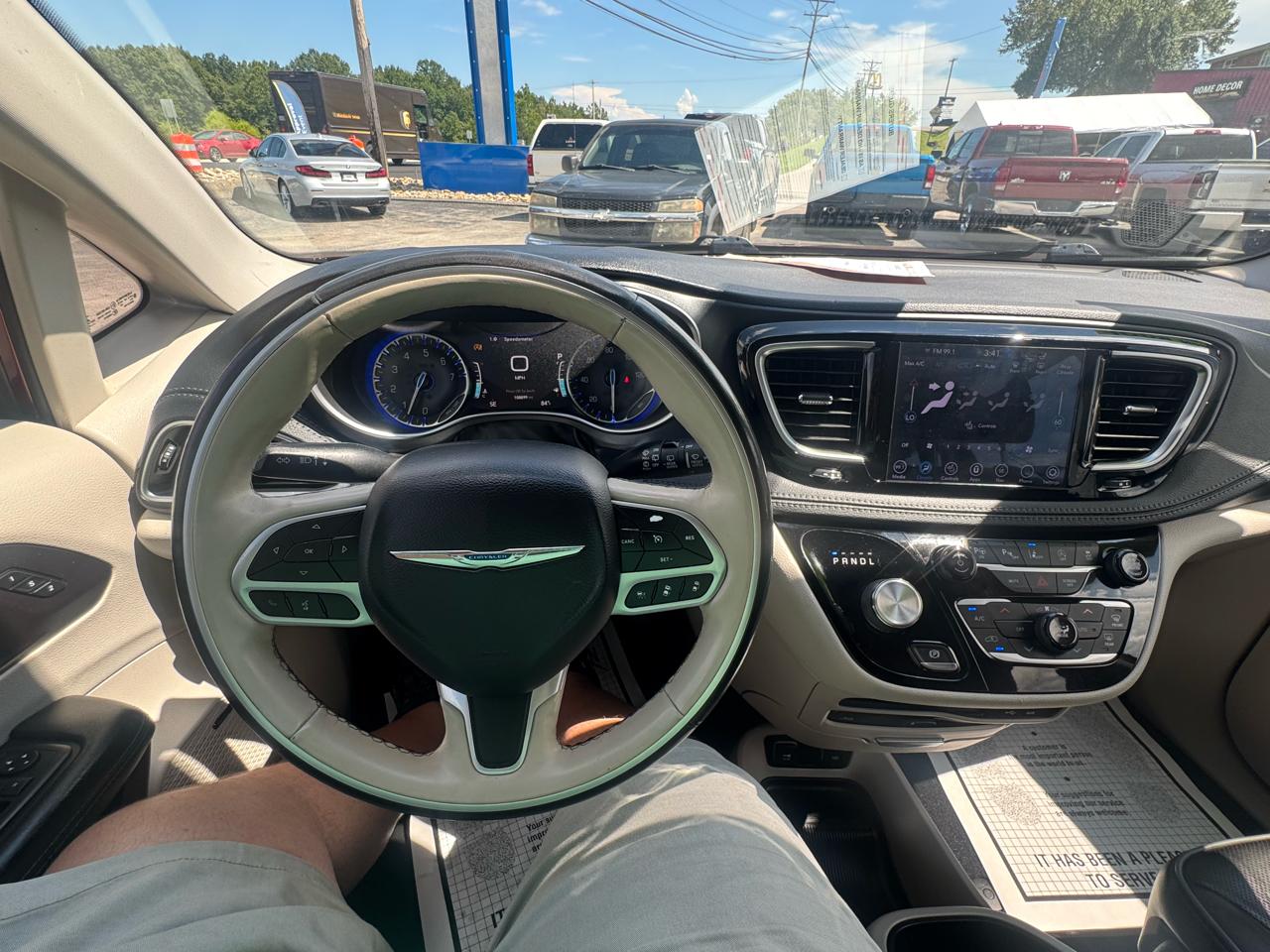 Chrysler Pacifica Limited FWD 2020