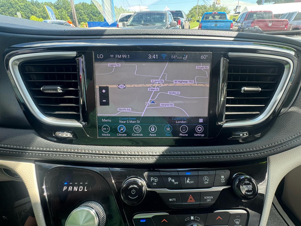Chrysler Pacifica Limited FWD 2020