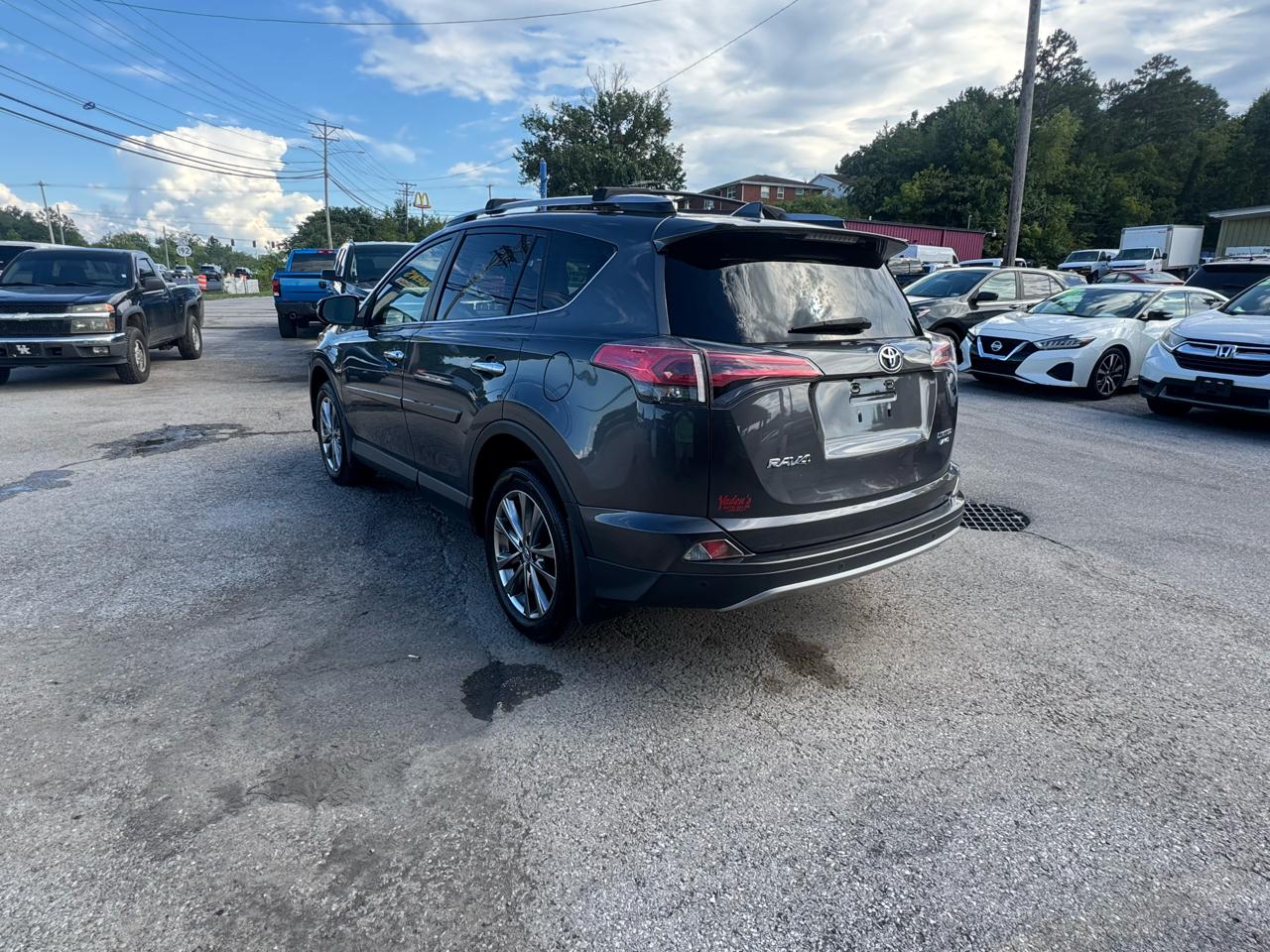 Toyota RAV4 Limited AWD (Natl) 2017