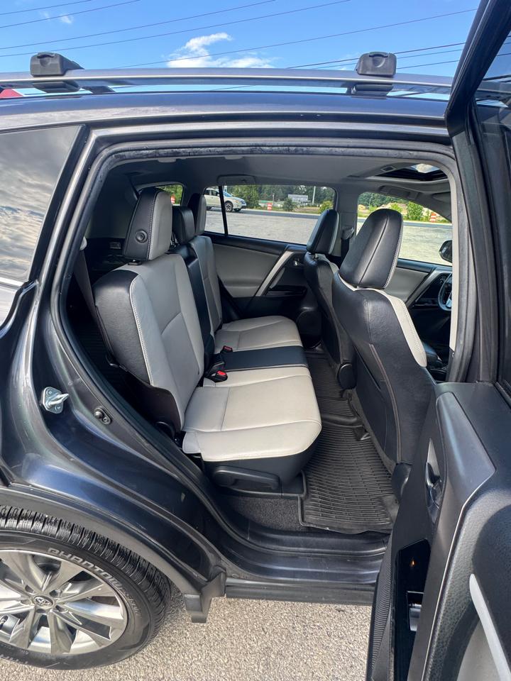 Toyota RAV4 Limited AWD (Natl) 2017