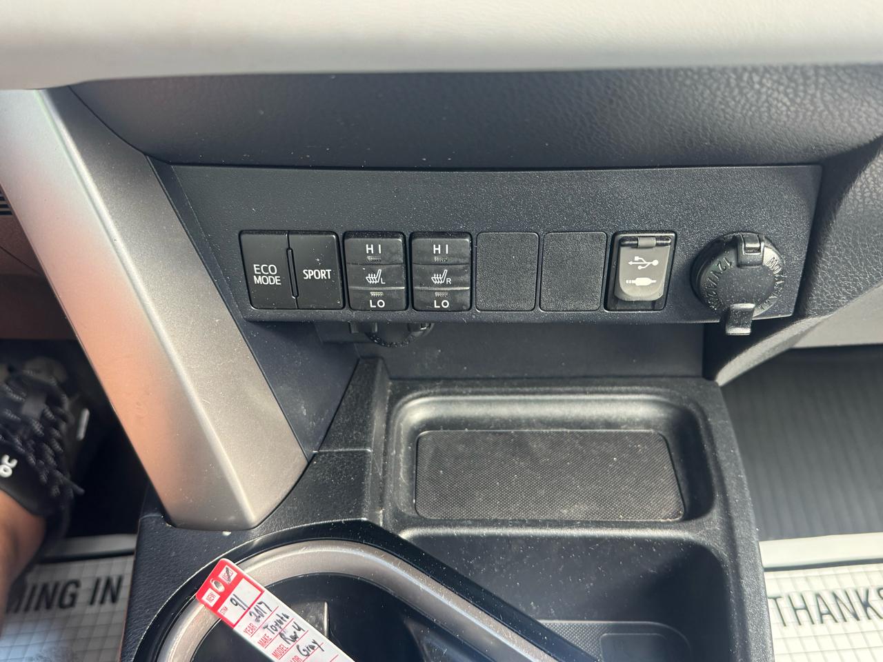 Toyota RAV4 Limited AWD (Natl) 2017