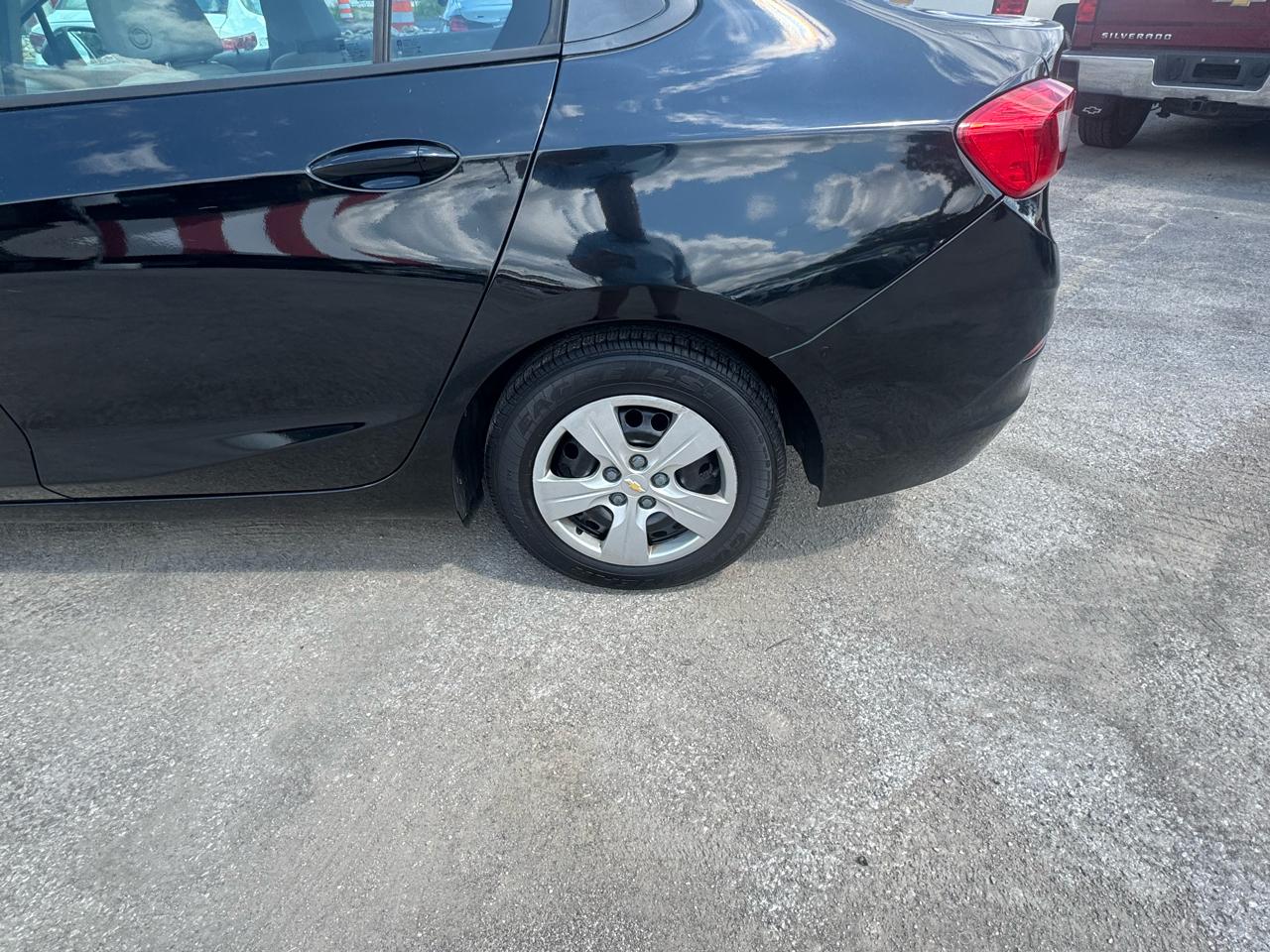 Chevrolet Cruze 4dr Sdn 1.4L LS w/1SB 2017