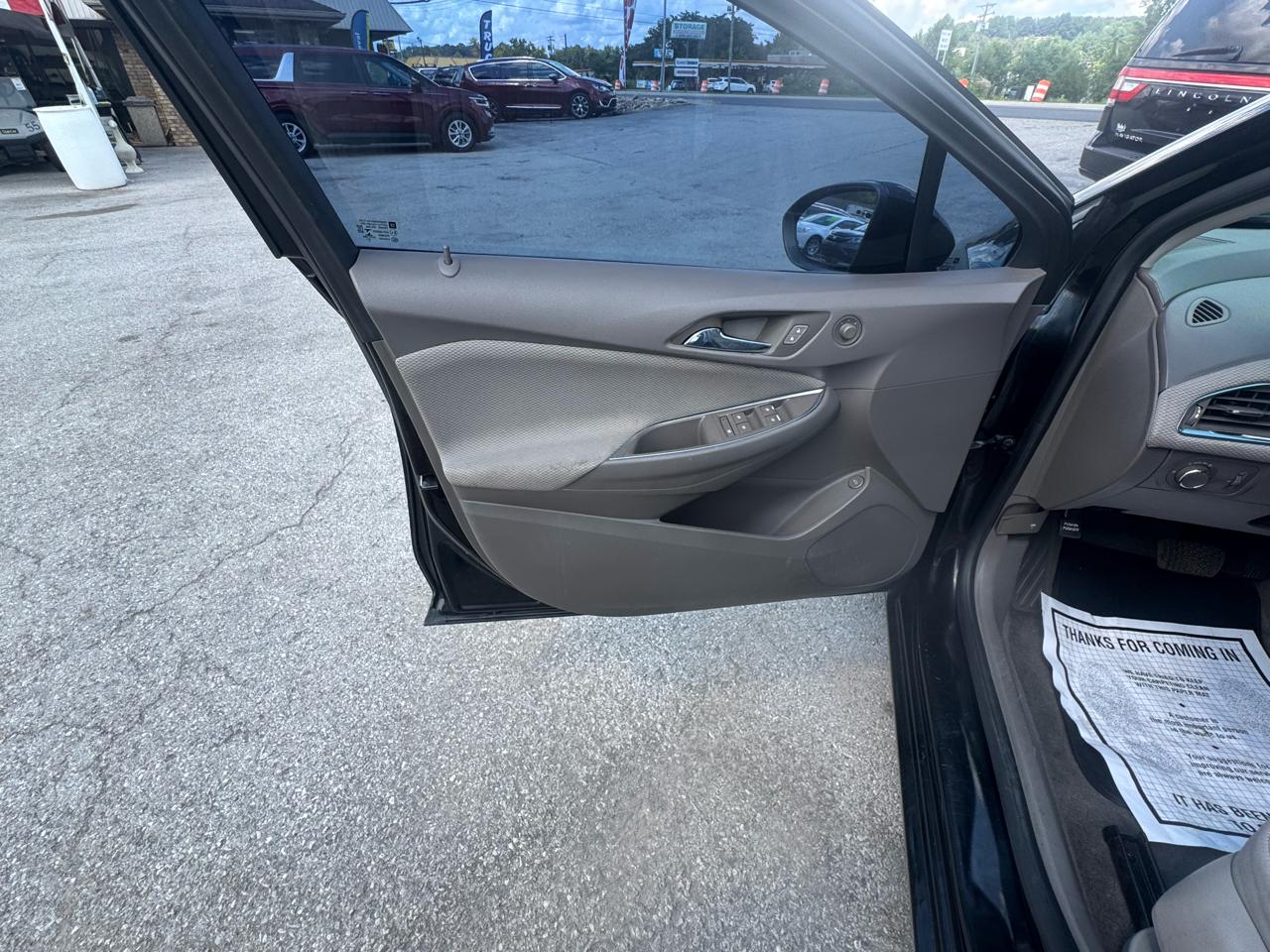 Chevrolet Cruze 4dr Sdn 1.4L LS w/1SB 2017