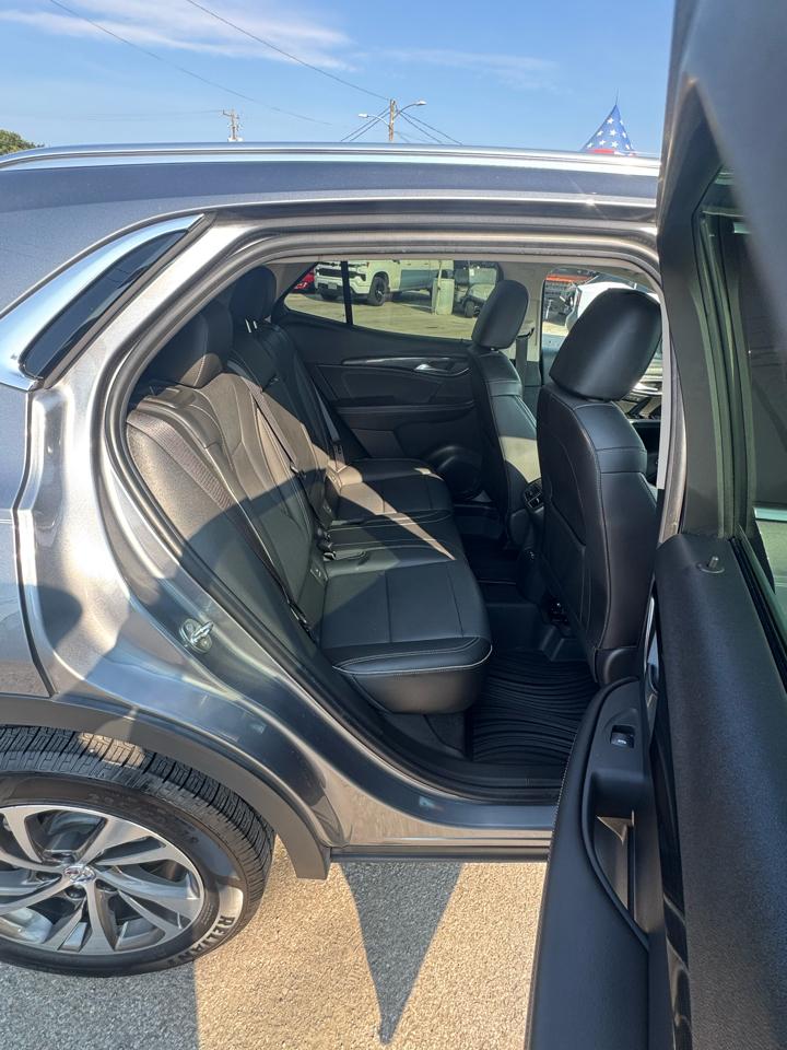Buick Envision FWD 4dr Essence 2022