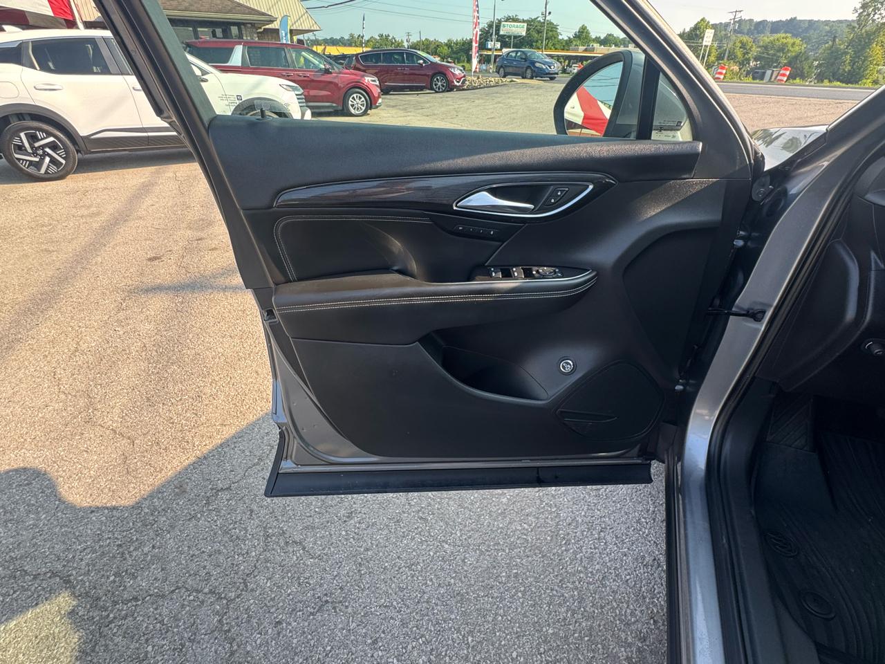 Buick Envision FWD 4dr Essence 2022