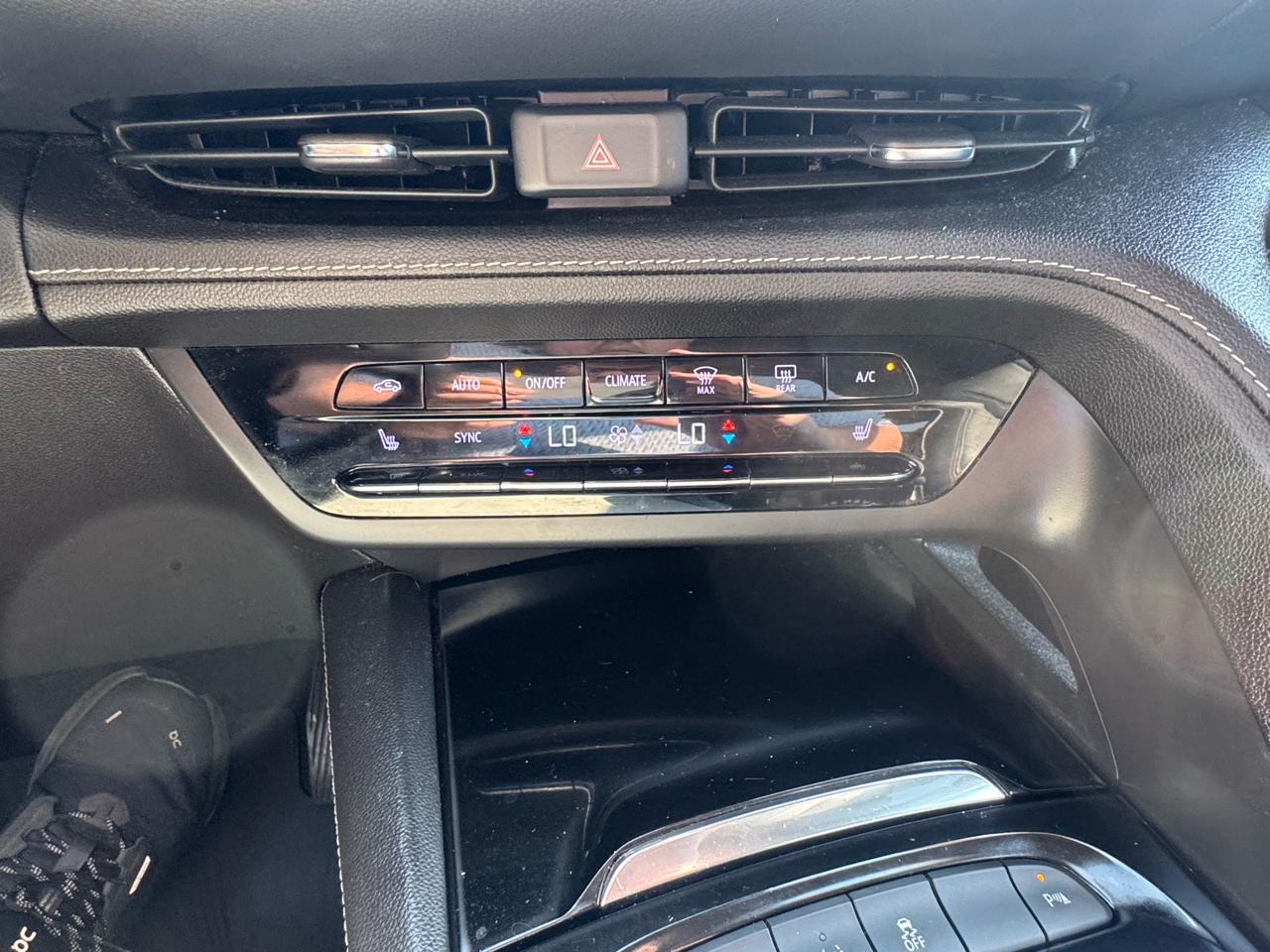 Buick Envision FWD 4dr Essence 2022