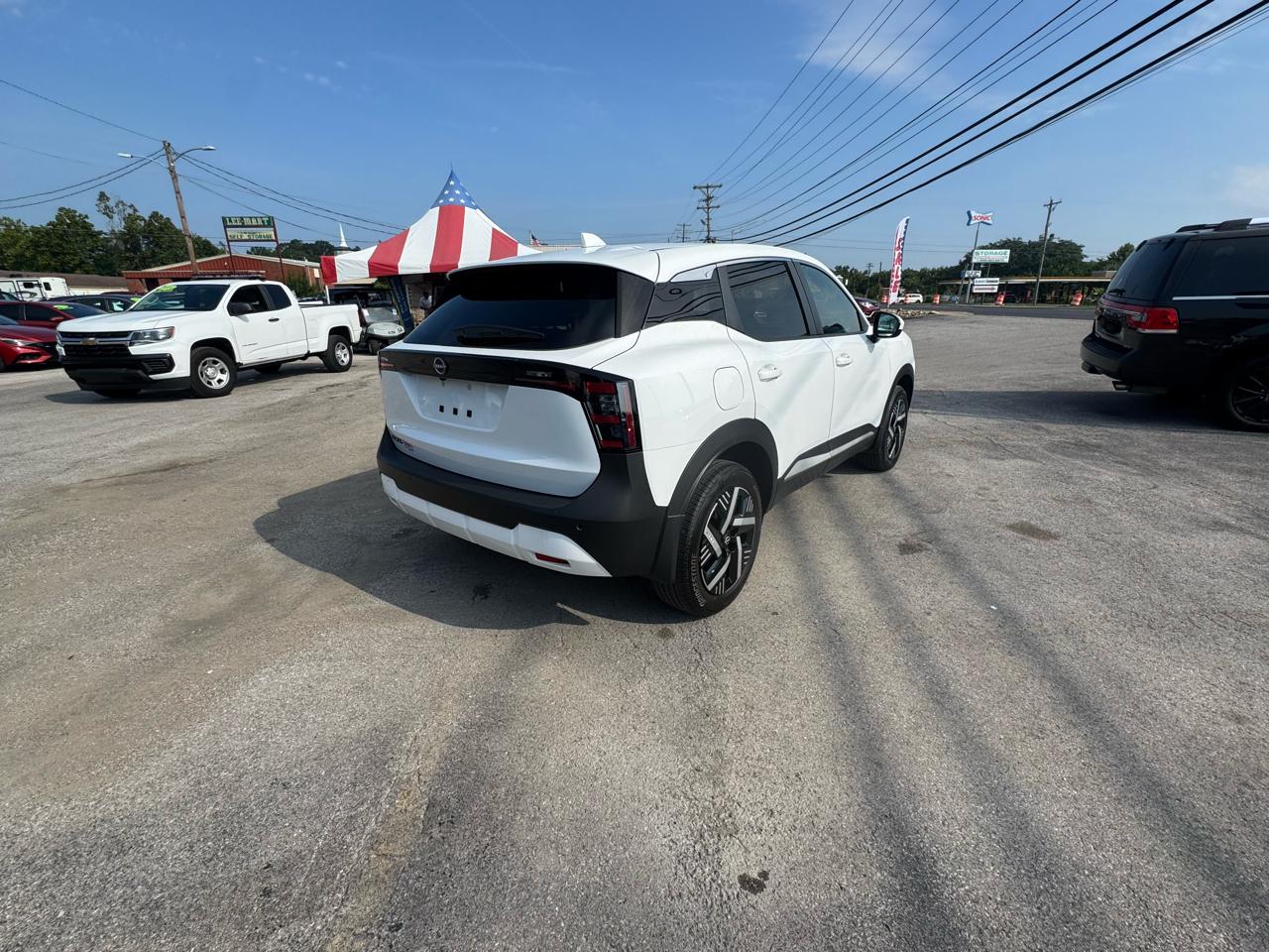 Nissan Kicks SV FWD 2025