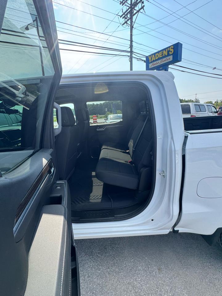 Chevrolet Silverado 1500 4WD Crew Cab 147" RST 2025