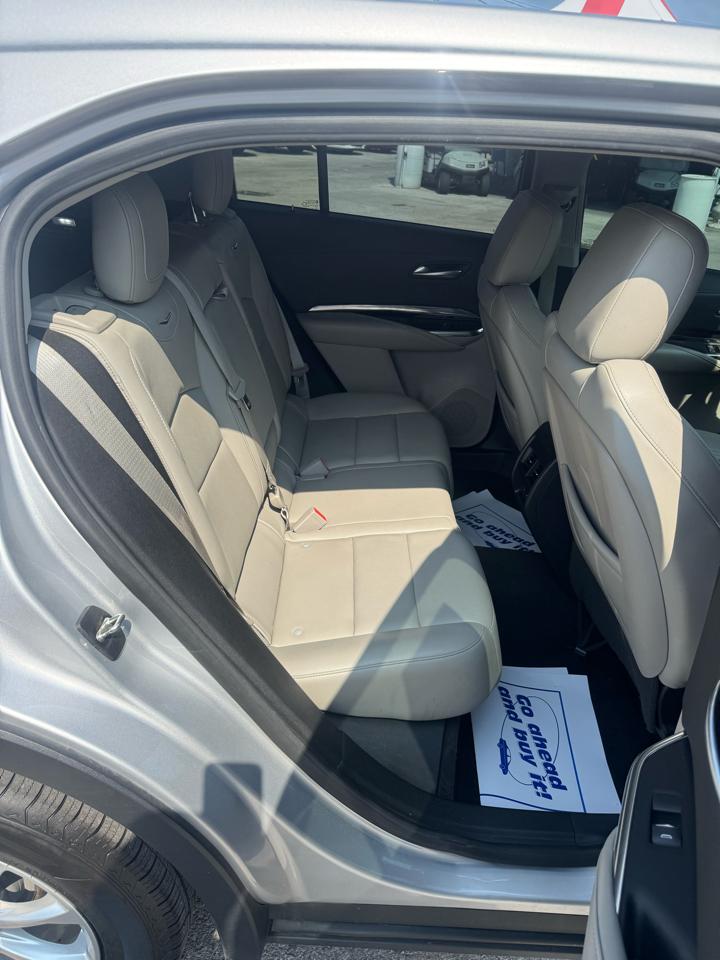 Cadillac XT4 AWD 4dr Luxury 2020