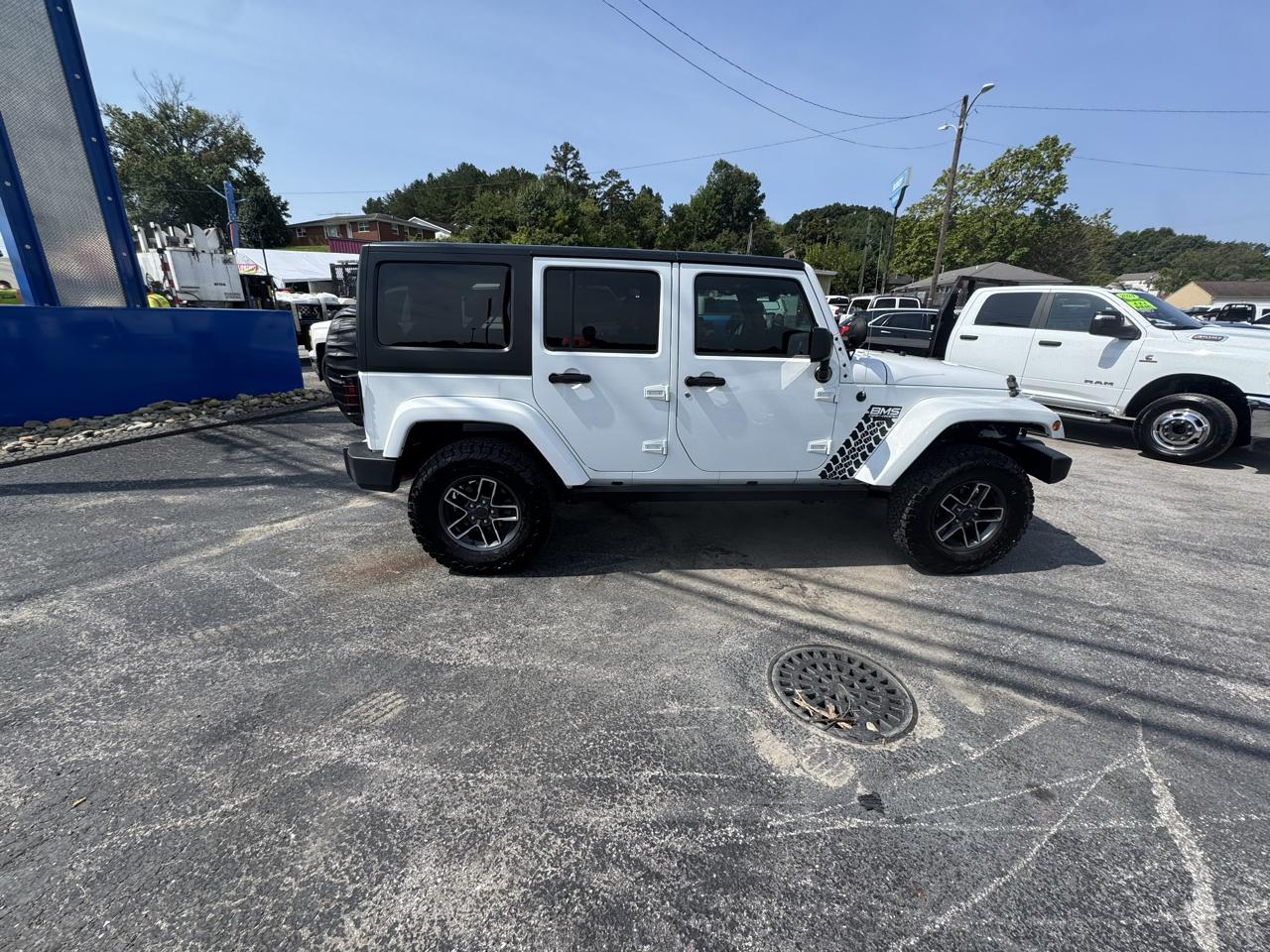 Jeep Wrangler Unlimited 4WD 4dr Sahara 2016