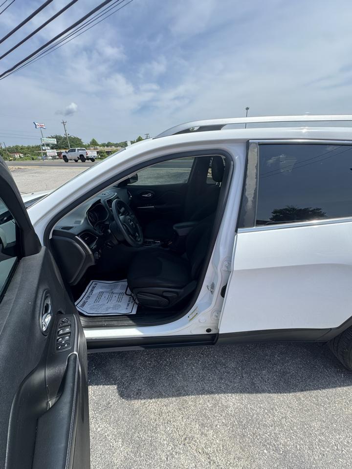 Jeep Cherokee Latitude 4x4 2019