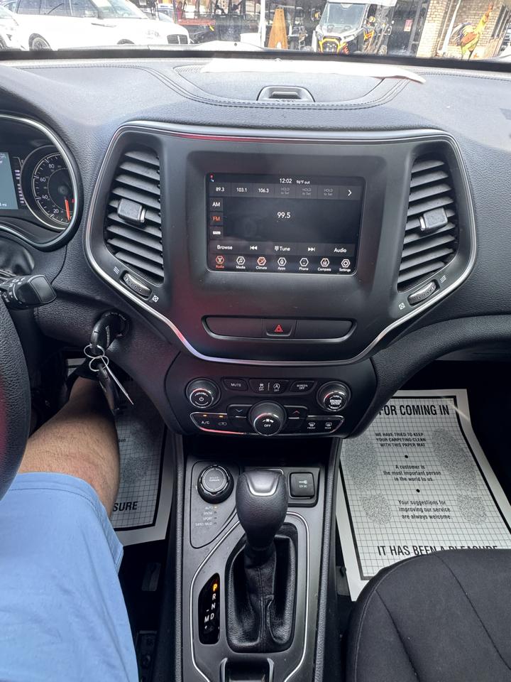 Jeep Cherokee Latitude 4x4 2019