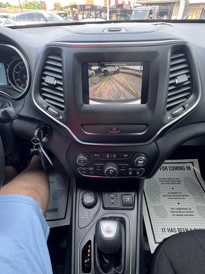 Jeep Cherokee Latitude 4x4 2019
