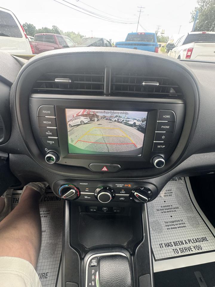 Kia Soul S IVT 2021