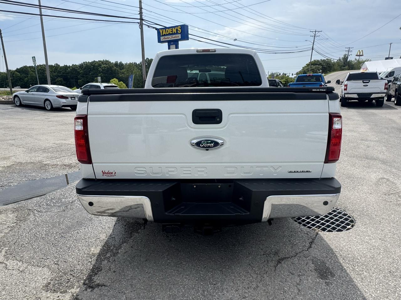 Ford Super Duty F-250 SRW 2WD SuperCab 142" XL 2015