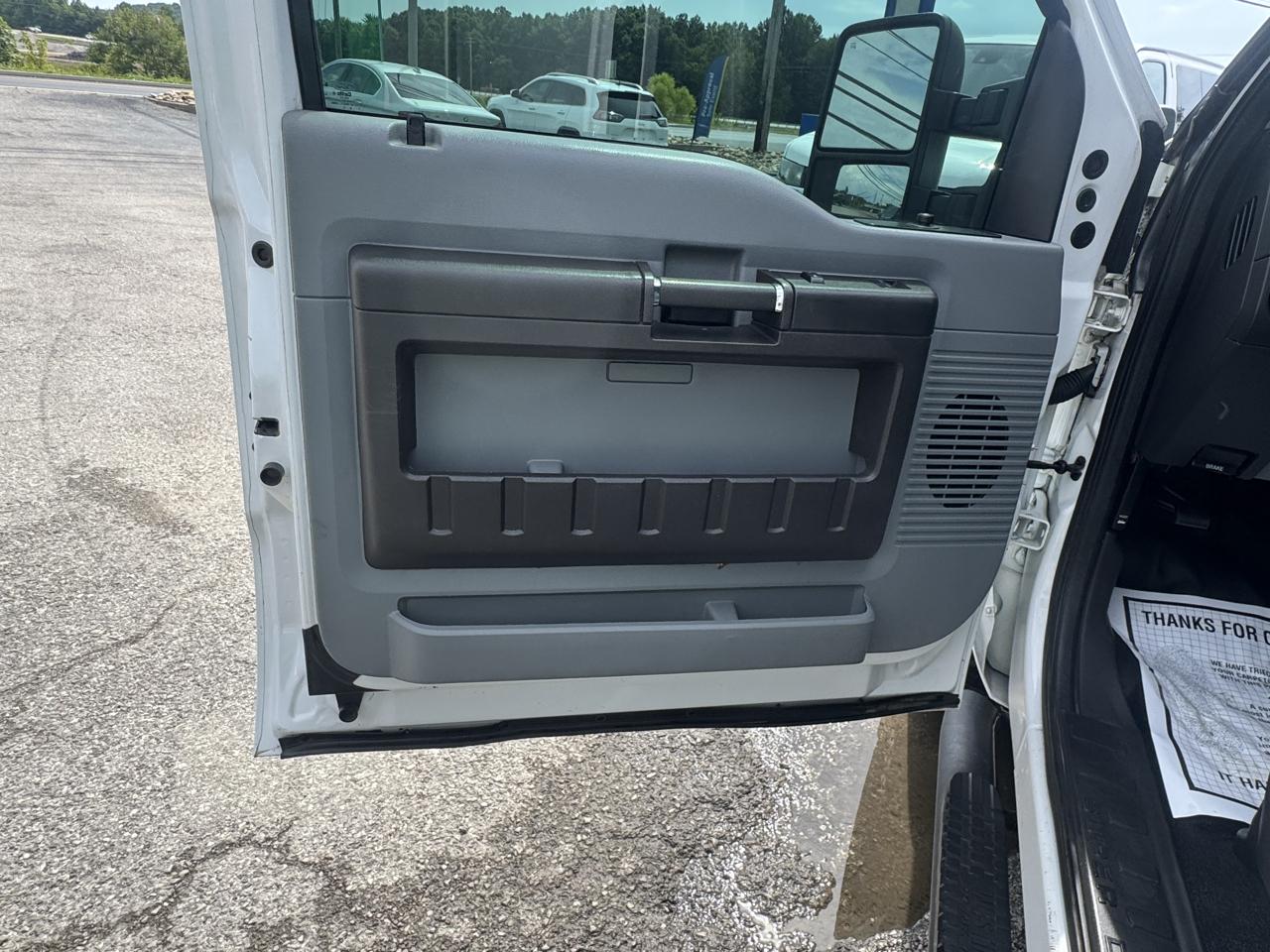 Ford Super Duty F-250 SRW 2WD SuperCab 142" XL 2015