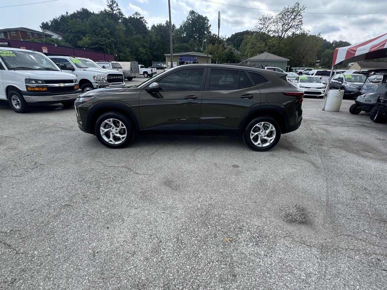 Chevrolet Trax FWD 4dr LS 2024