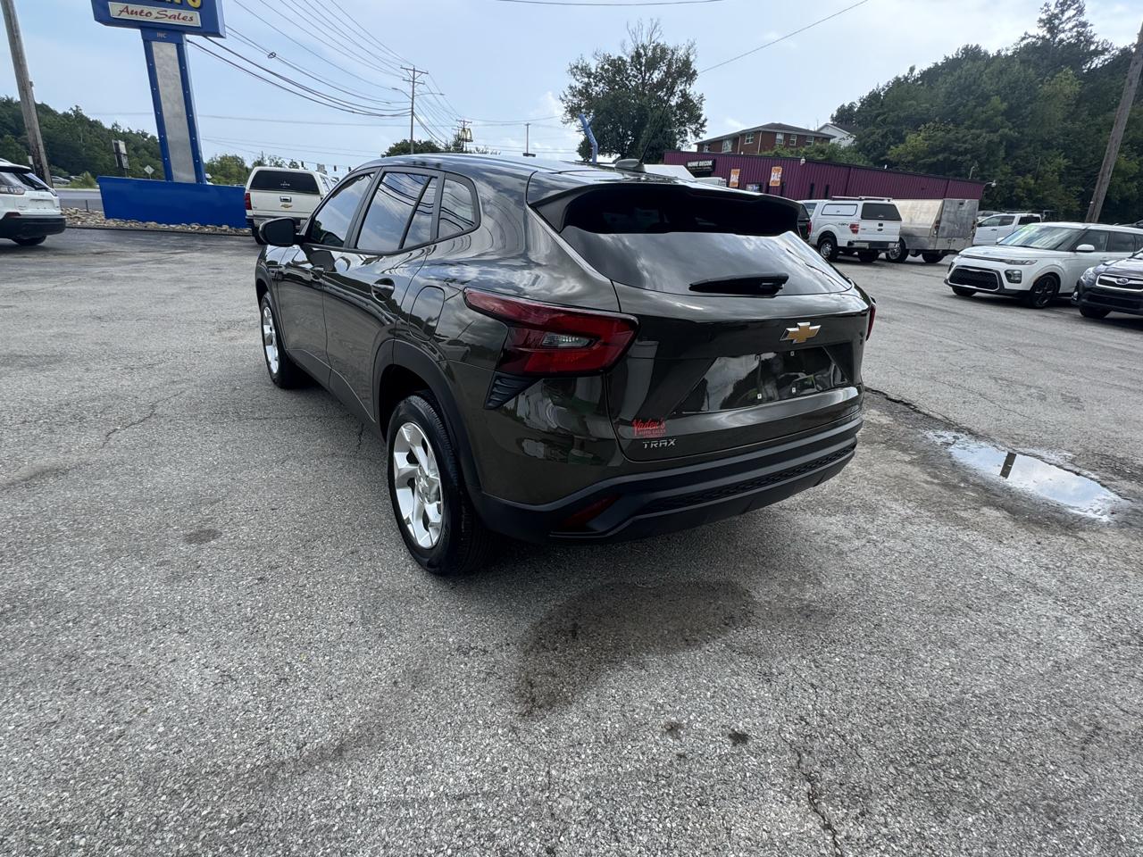 Chevrolet Trax FWD 4dr LS 2024