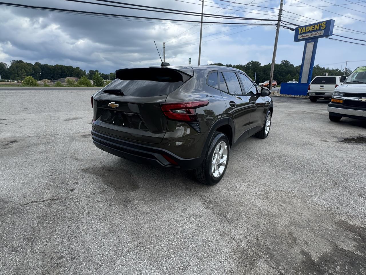 Chevrolet Trax FWD 4dr LS 2024