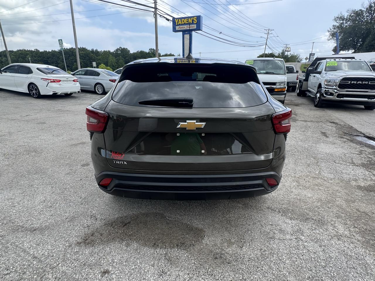 Chevrolet Trax FWD 4dr LS 2024