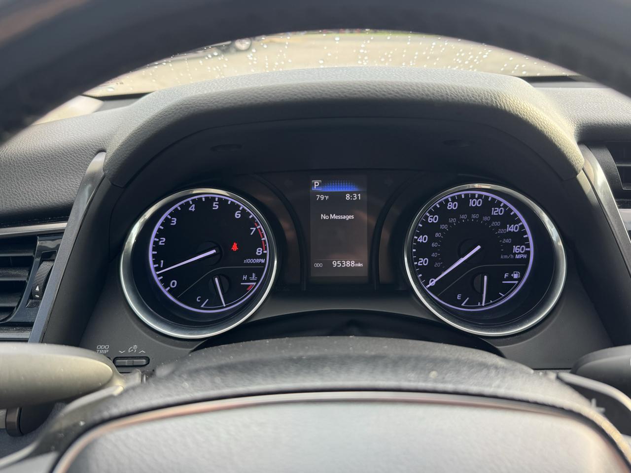 Toyota Camry SE Auto (Natl) 2020