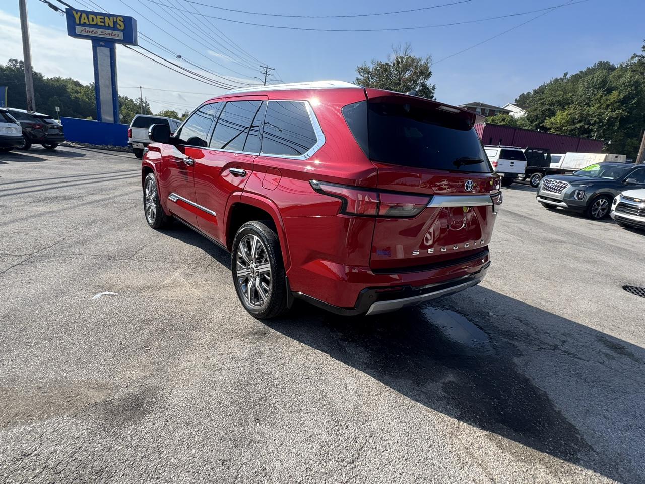 Toyota Sequoia Capstone 4WD (Natl) 2023