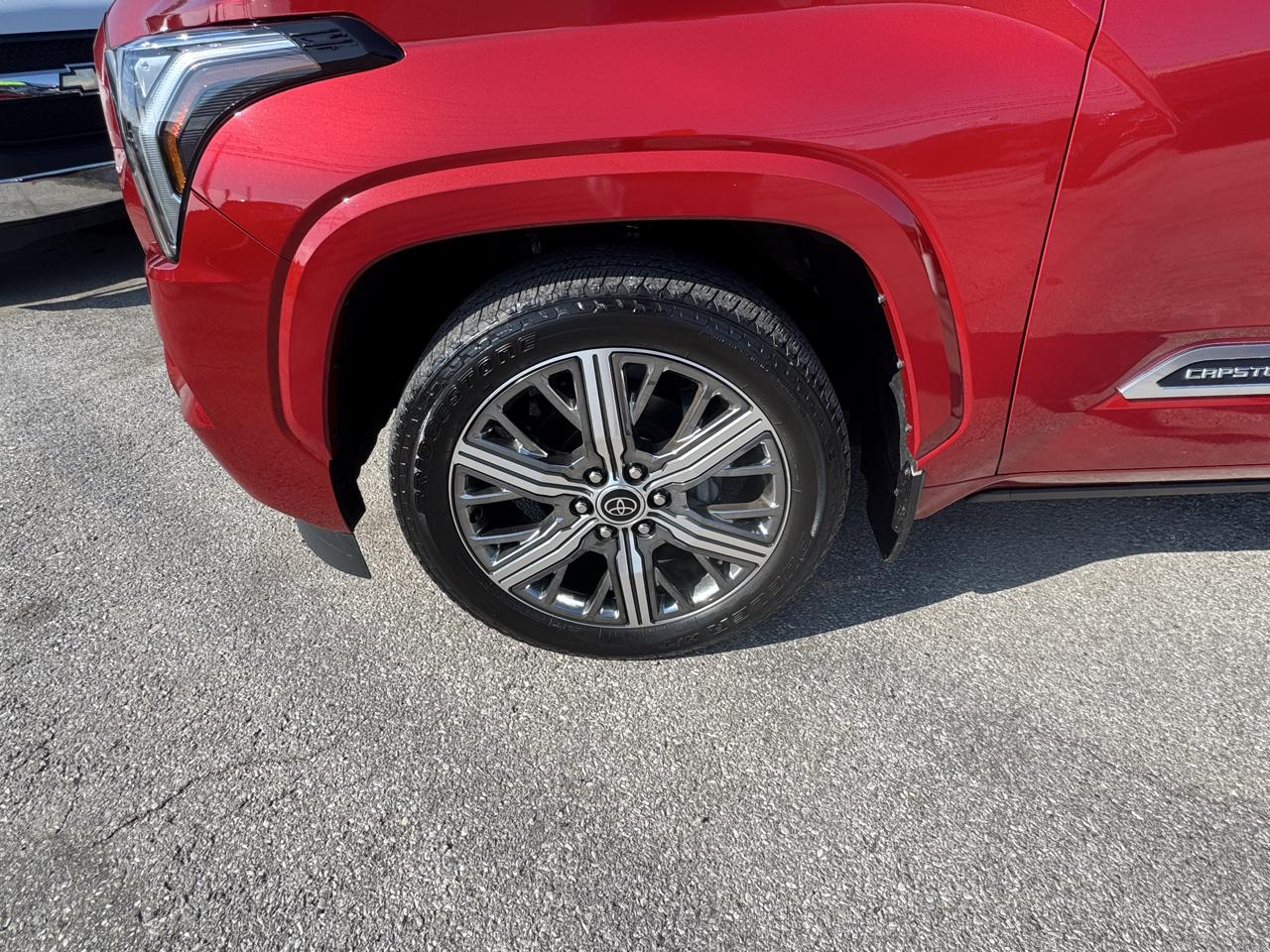 Toyota Sequoia Capstone 4WD (Natl) 2023