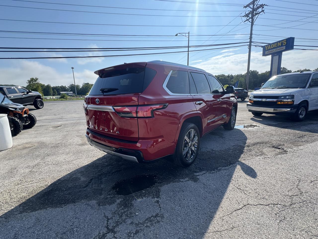Toyota Sequoia Capstone 4WD (Natl) 2023