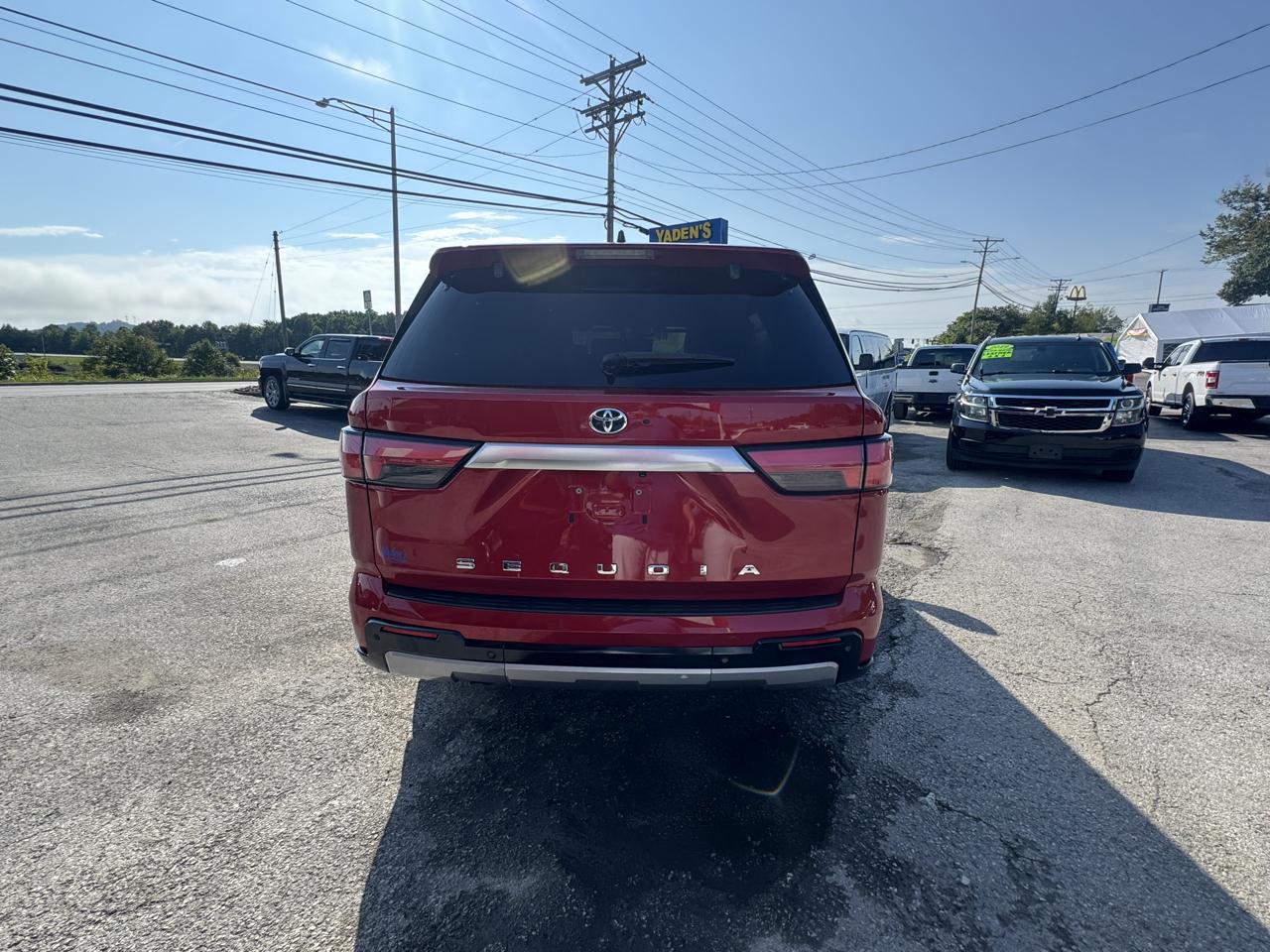 Toyota Sequoia Capstone 4WD (Natl) 2023
