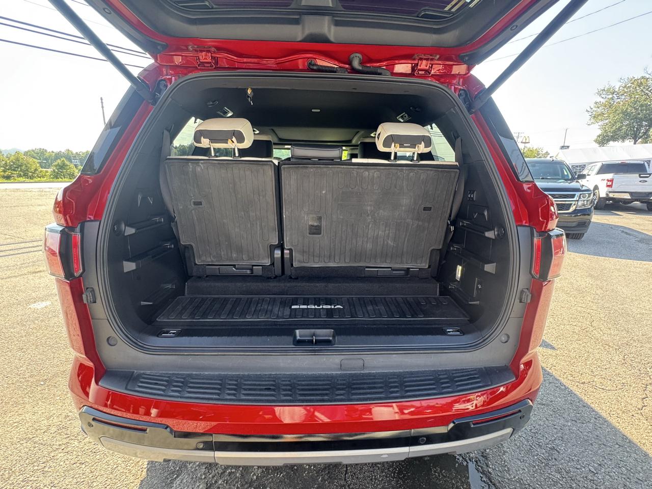 Toyota Sequoia Capstone 4WD (Natl) 2023