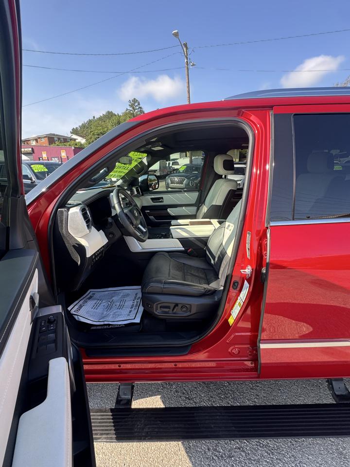 Toyota Sequoia Capstone 4WD (Natl) 2023