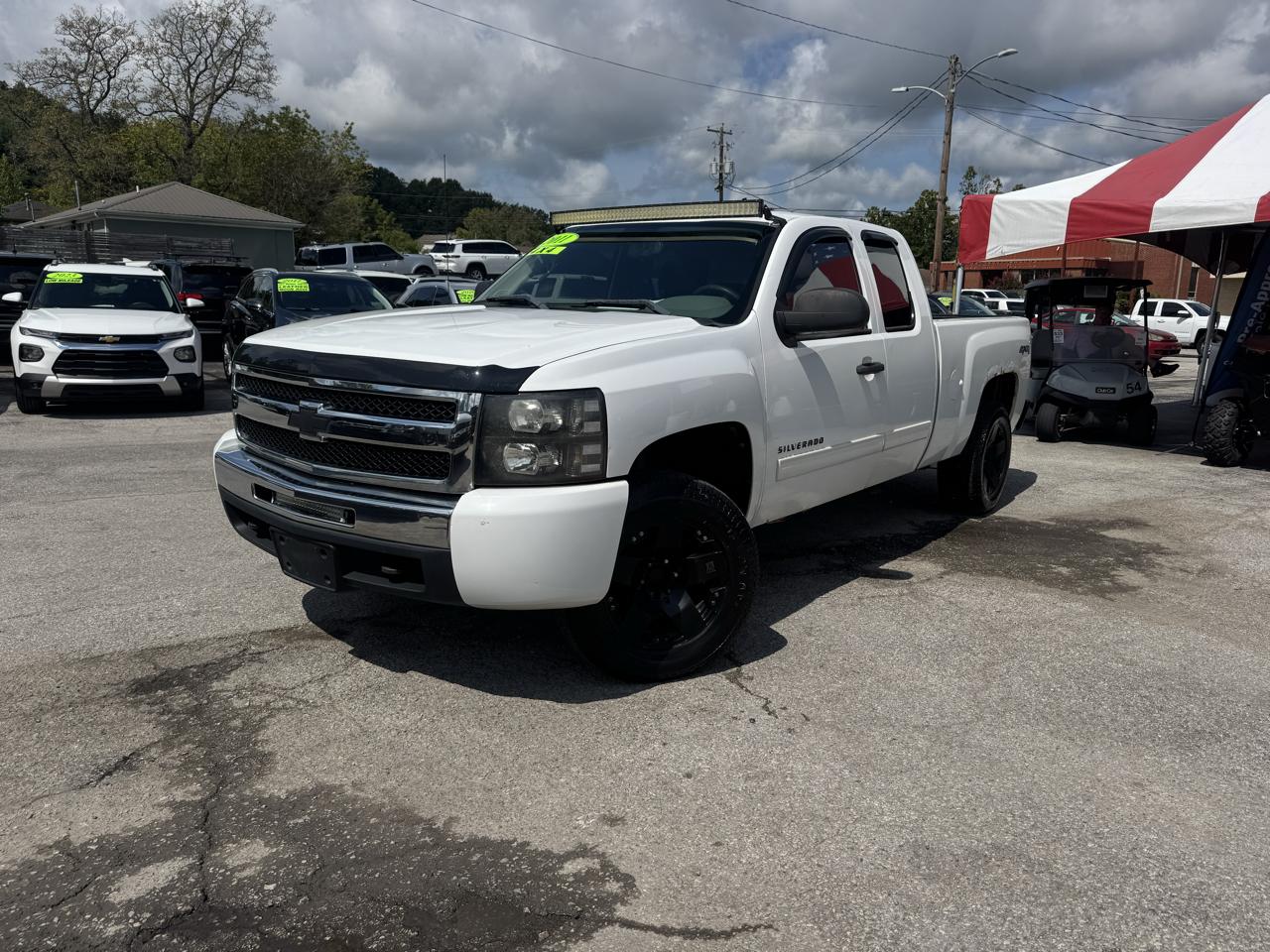 Chevrolet Silverado 1500 4WD Ext Cab 143.5" LS 2011