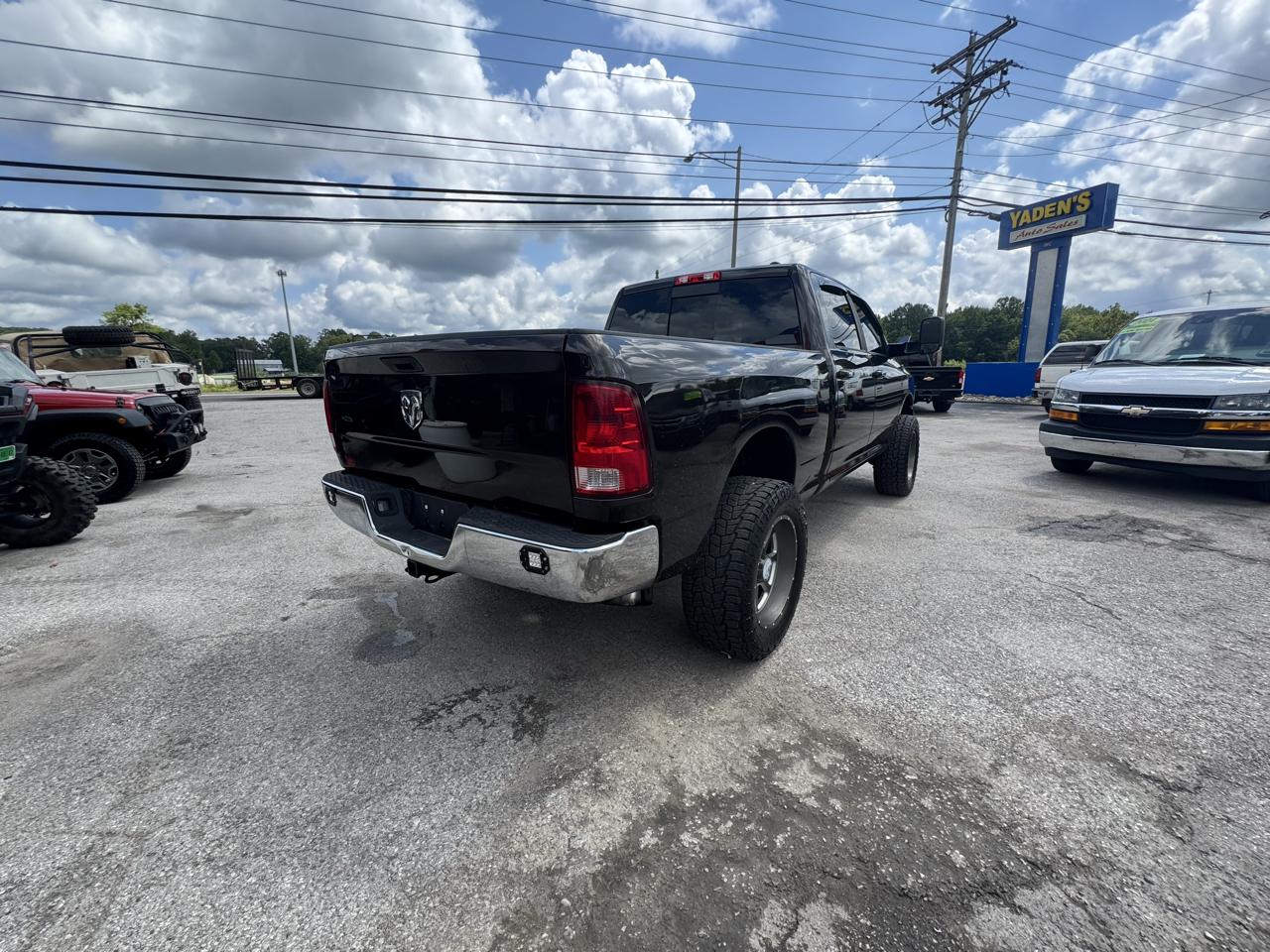 Dodge Ram 3500 4WD Crew Cab 149" SLT 2010