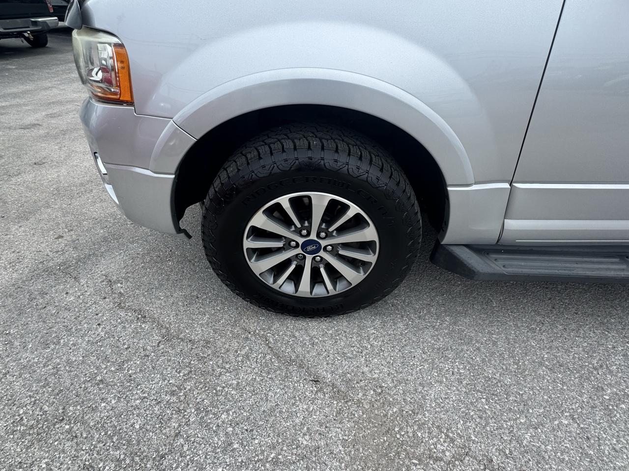 Ford Expedition 2WD 4dr XLT 2017