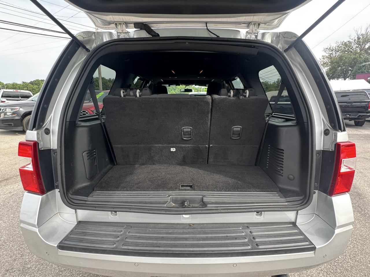 Ford Expedition 2WD 4dr XLT 2017