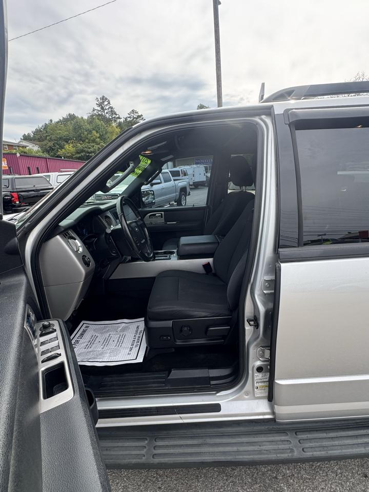 Ford Expedition 2WD 4dr XLT 2017