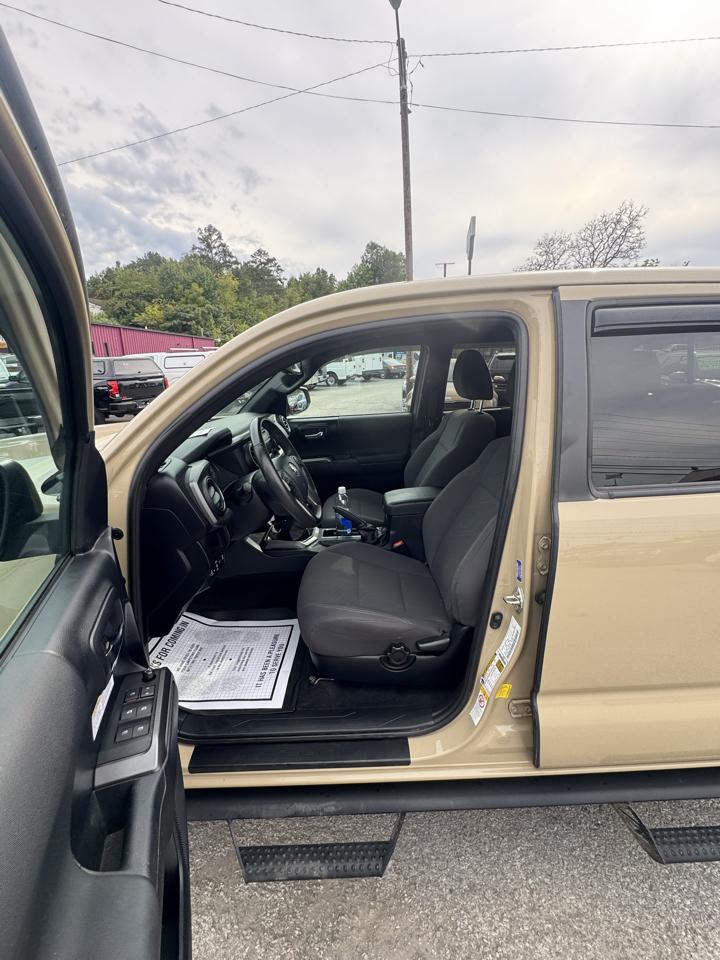 Toyota Tacoma 4WD TRD Off Road Double Cab 5' Bed V6 MT (Natl) 2019