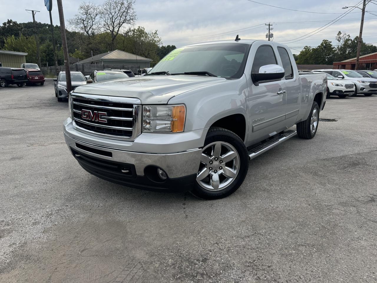 GMC Sierra 1500 4WD Ext Cab 143.5" SLT 2013