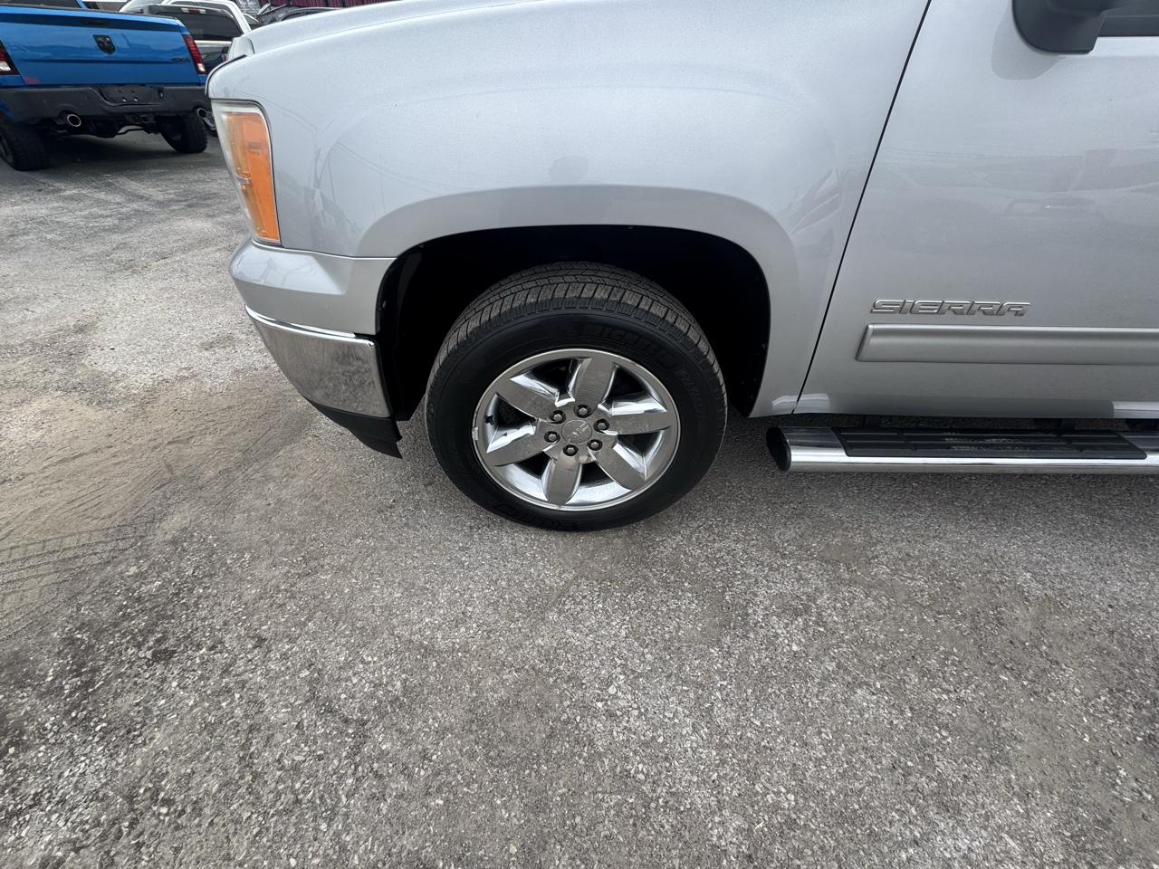 GMC Sierra 1500 4WD Ext Cab 143.5" SLT 2013