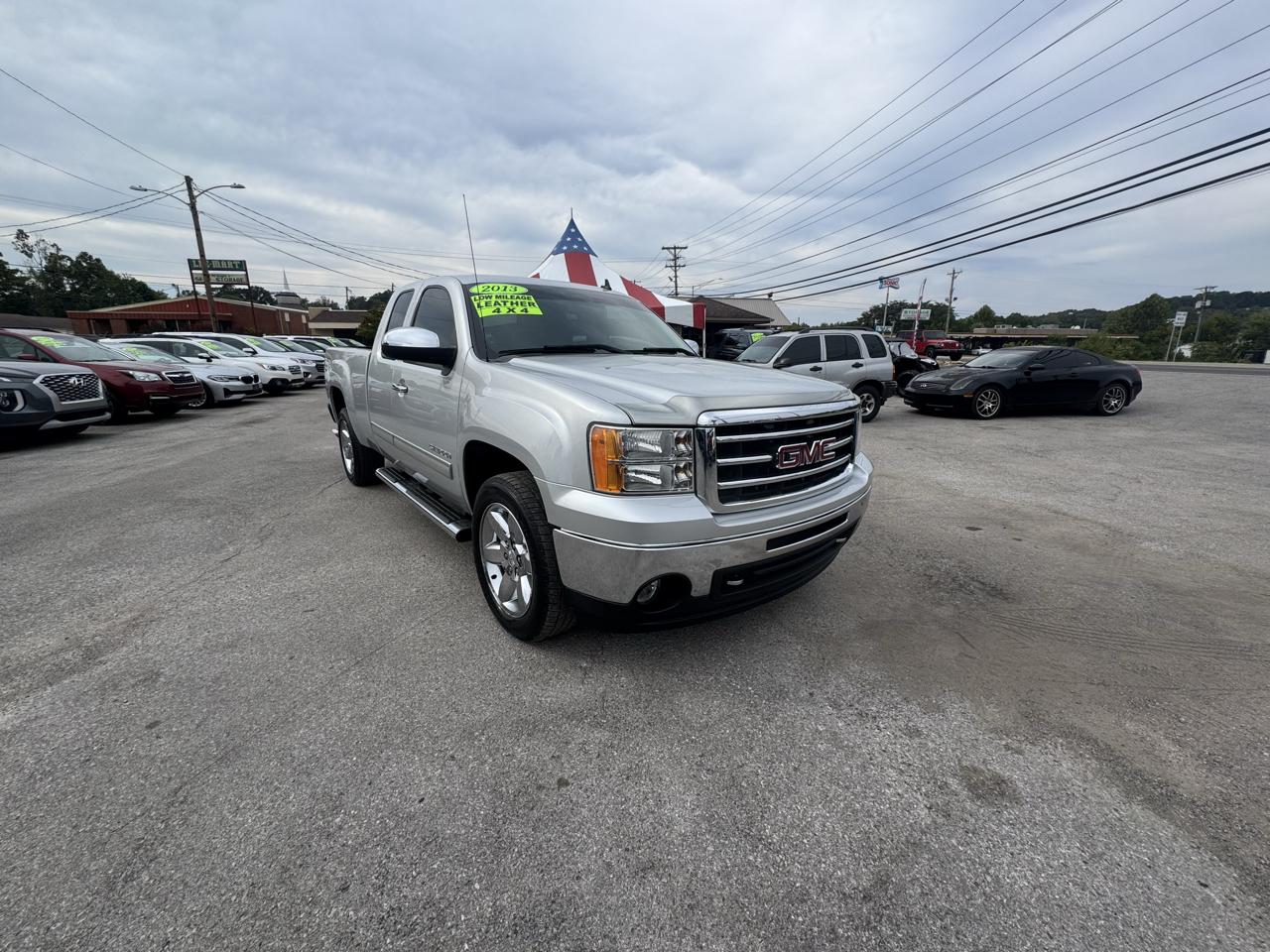 GMC Sierra 1500 4WD Ext Cab 143.5" SLT 2013