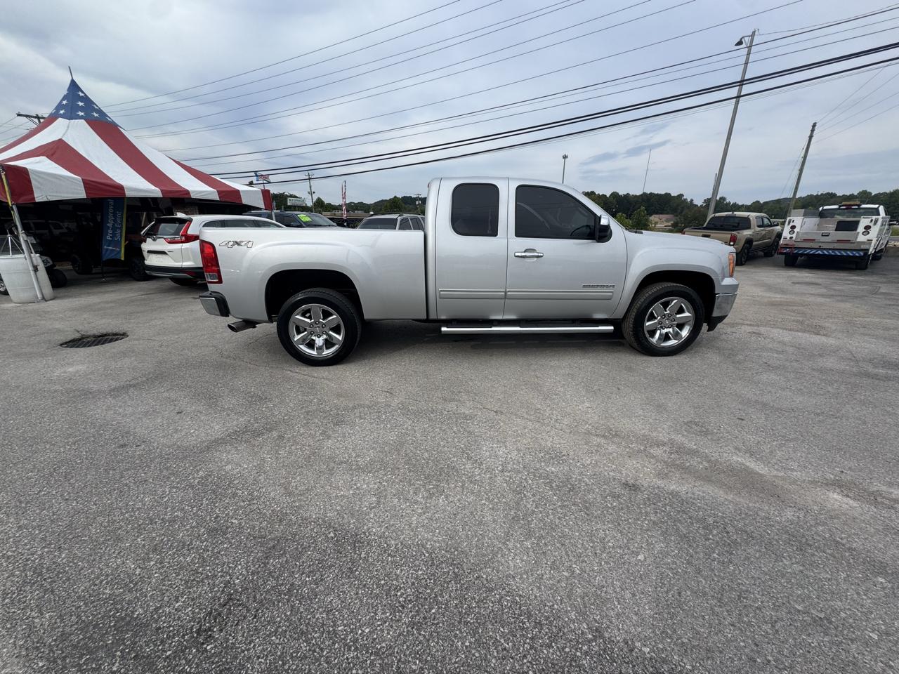 GMC Sierra 1500 4WD Ext Cab 143.5" SLT 2013